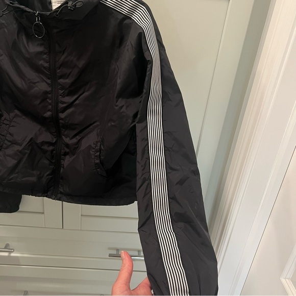GARAGE Black and White Crop Windbreaker Jacket | Striped Sleeves | Size Small - Picture 9 of 10